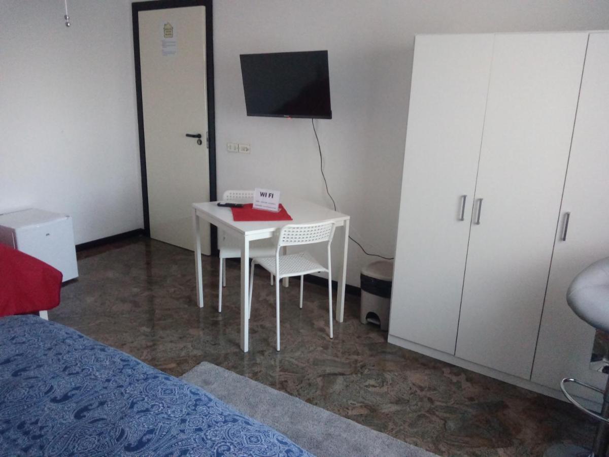 Executive Center Rooms باري الغرفة الصورة